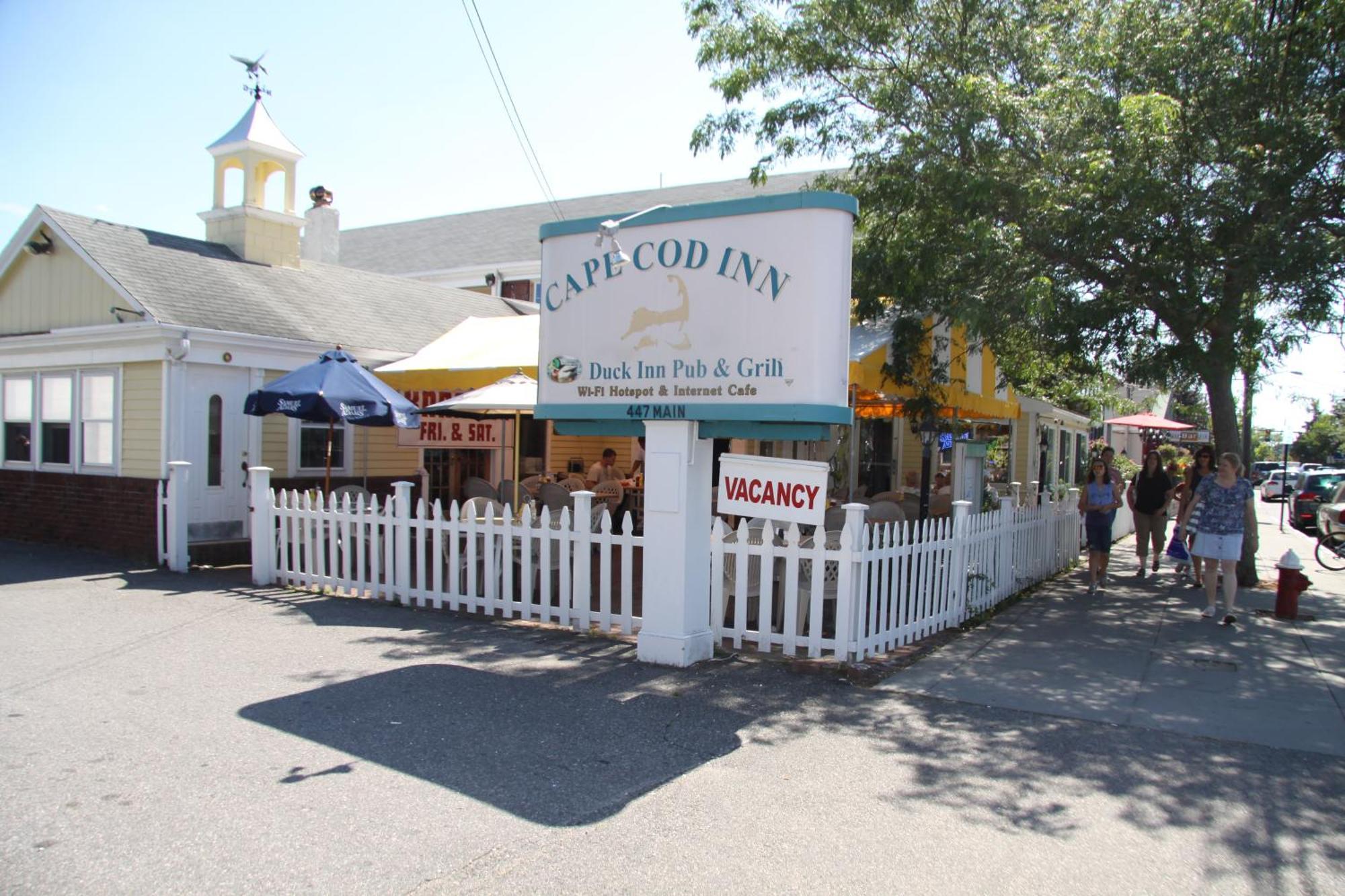 Cape Cod Inn Hyannis Buitenkant foto