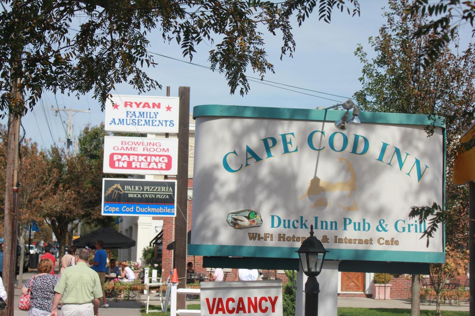 Cape Cod Inn Hyannis Buitenkant foto